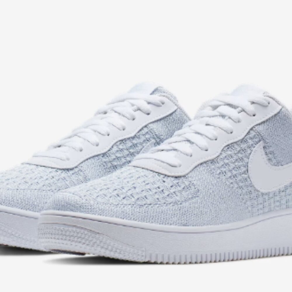 NIKE AIR FORCE 1 FLYKNIT